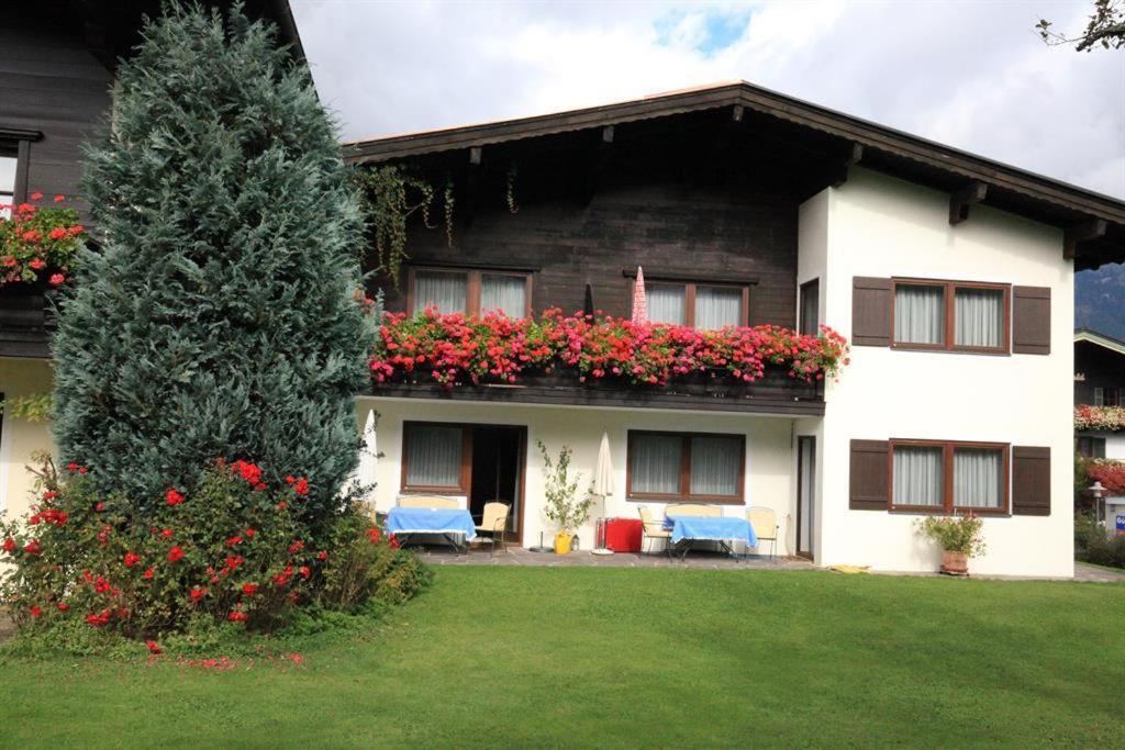 Haus Hager - Maria Hager Apartment Елмау Екстериор снимка